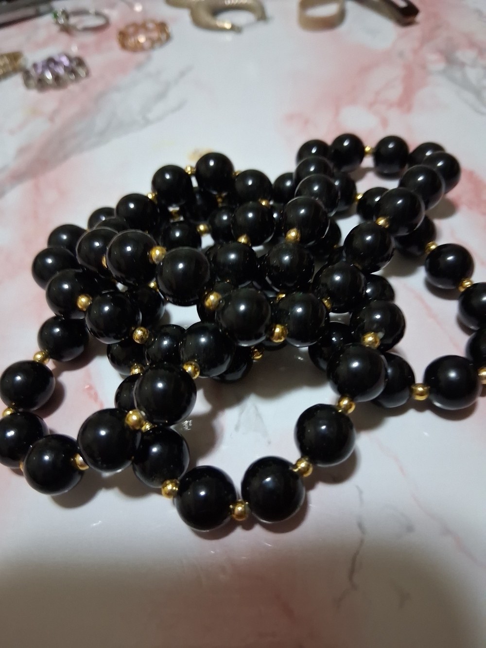 Source Unknown Black and Gold Beaded Necklace